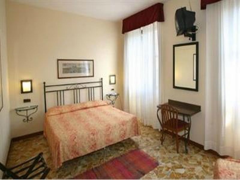 Hotel Ariston Pisa Room photo