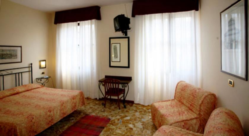 Hotel Ariston Pisa Room photo