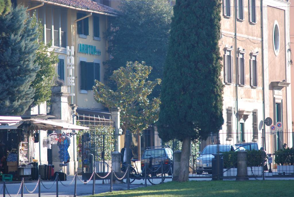 Hotel Ariston Pisa Exterior photo